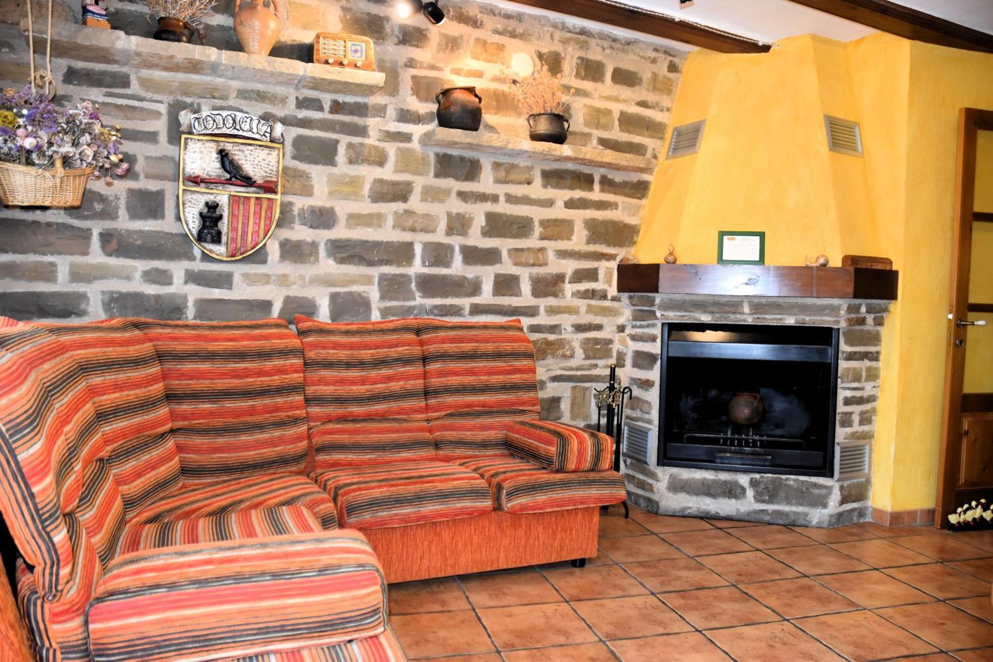 Casa Rural Nuri De Rei A Y B Todolella Kültér fotó